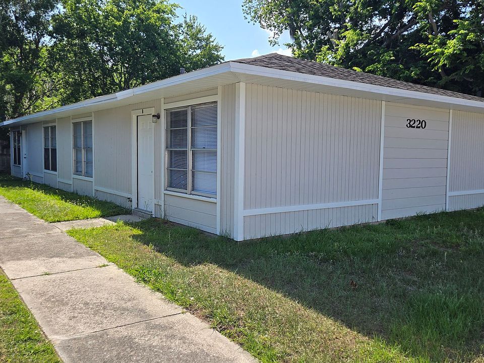 1st image of 3220 SW 25th Dr #B