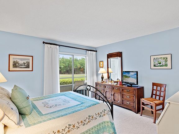 3rd image of 16 Vista Gardens Trl APT 101