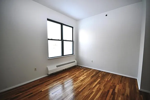 Rented by Corcoran | media 21