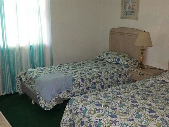 5th image of 444 Red River Ct Unit 40B