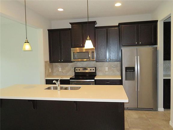 4th image of 8435 Lovett Ave