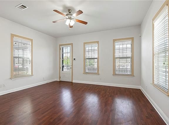 5th image of 3220 Conti St