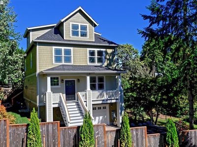 3665 SW Baird St, Portland, OR, 97219