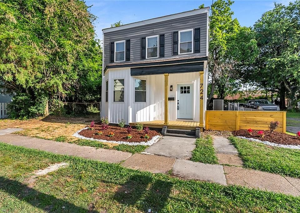 1st image of 724 C Ave