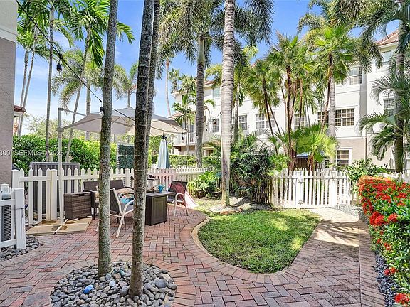 2nd image of 132 Ocean Cay Way