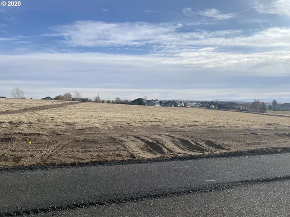 Bailey Way, Echo, OR 97826