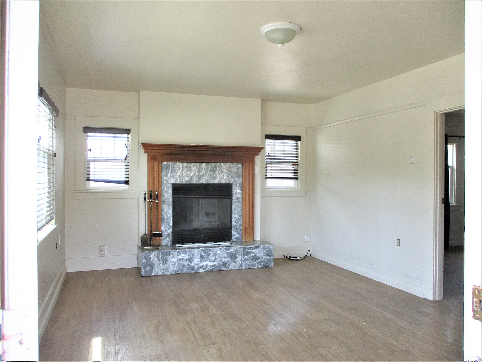4 bed, $4,850 — Photo 2