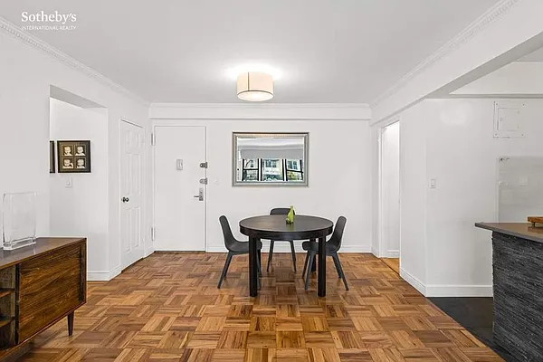 Sold by Sotheby's International Realty | media 4