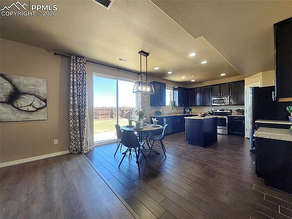 5th image of 2125 Reed Grass Way