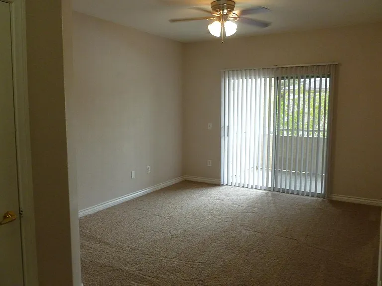 3400 Cabana Dr #2037 — Photo 8