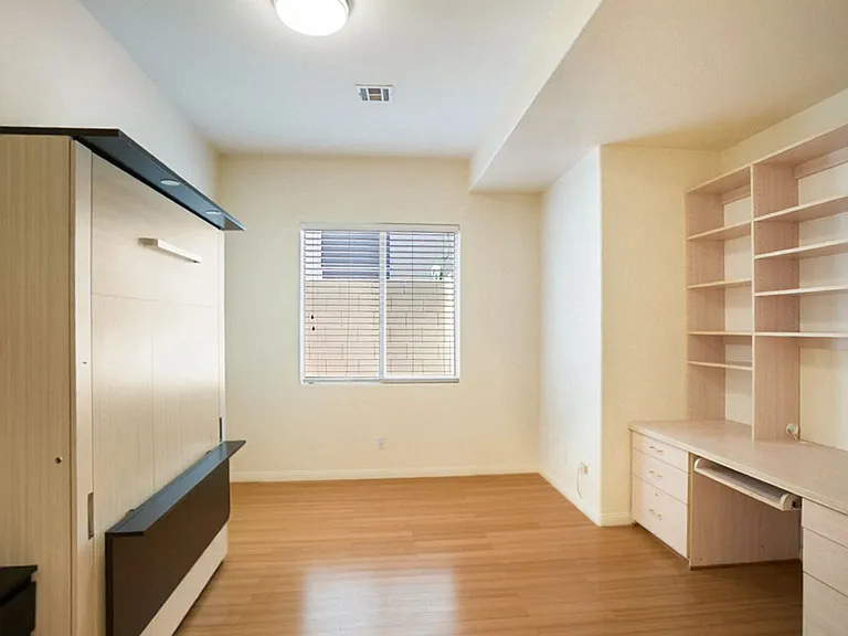 2120 Waterbury Ln — Photo 21
