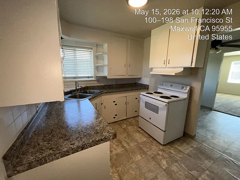 128 S San Francisco St — Photo 4