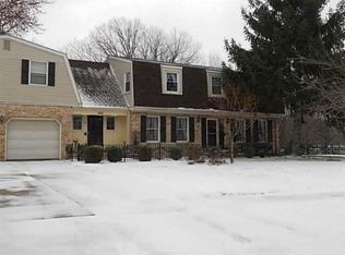 395 N Ridge Dr, Perrysburg, OH 43551
