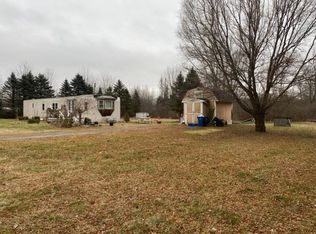 1943 W Blackmore Rd, Mayville, MI 48744