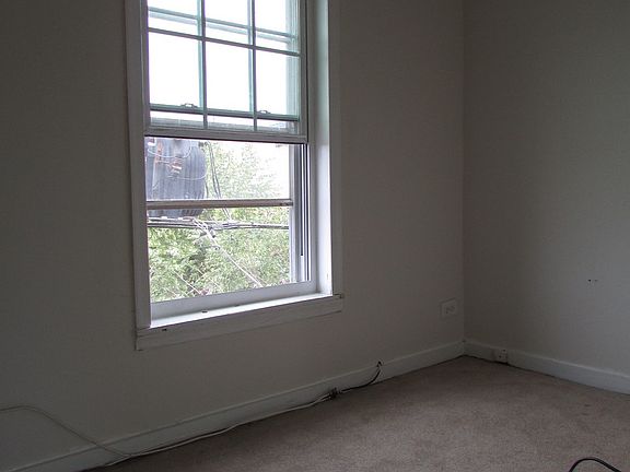 4th image of 3005 Richmond St APT 3