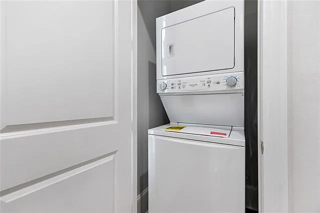 2763 Saint Peter St #2763 — Photo 14