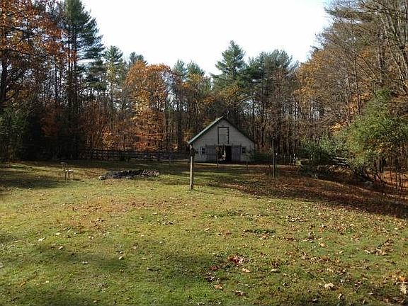 Short walk to 4 stall barn