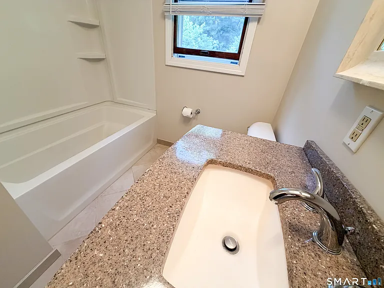 153 New Britain Ave — Photo 6
