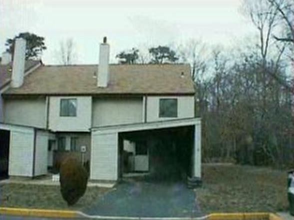 2nd image of 300 Joe Parker Rd APT G