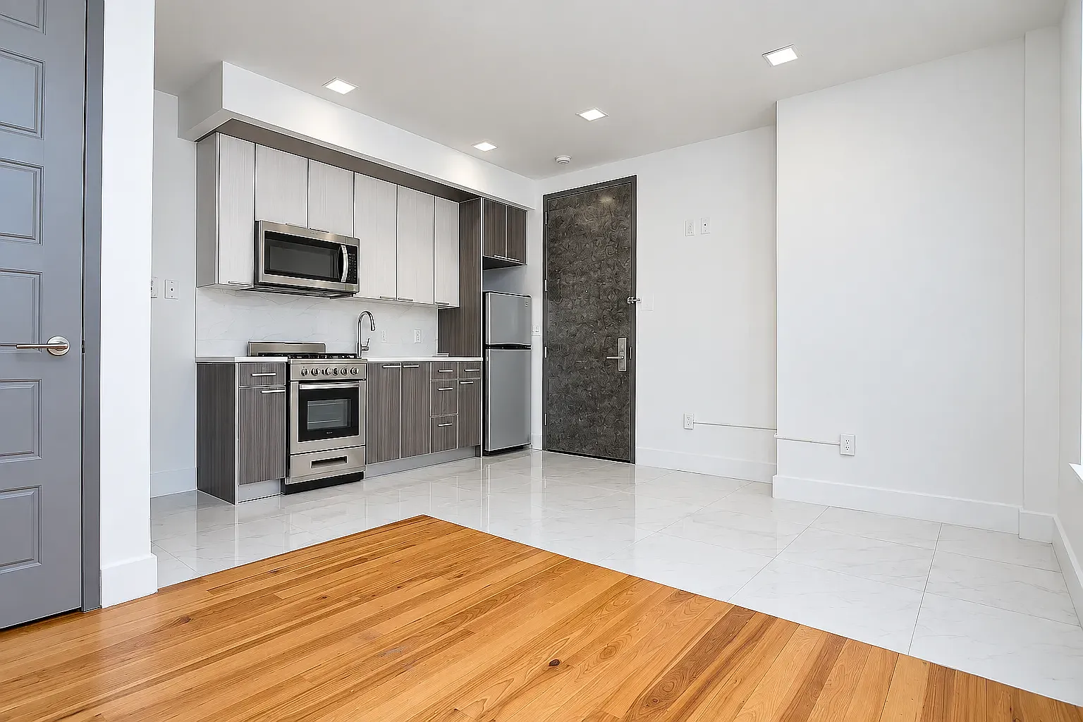 119 Albany Avenue — Photo 4