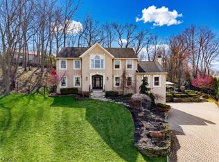 4 Michele Ct, Wayne, NJ 07470
