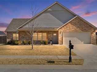 1266 Cassia St, Springdale, AR 72762