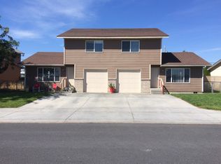 1320 W Lakeside Dr, Moses Lake, WA 98837