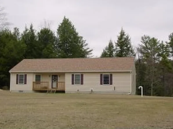 25 Edwards Dr, Gilmanton Iw, NH 03837