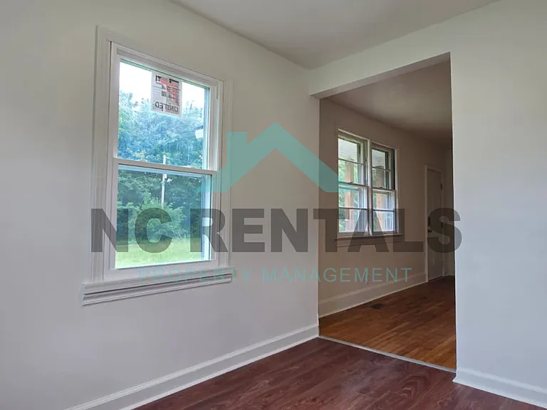 141 Marthas Ln — Photo 6