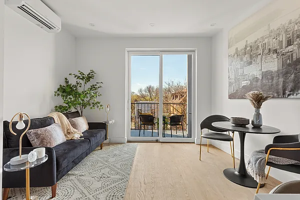 Sold by Nest Seekers International | media 7