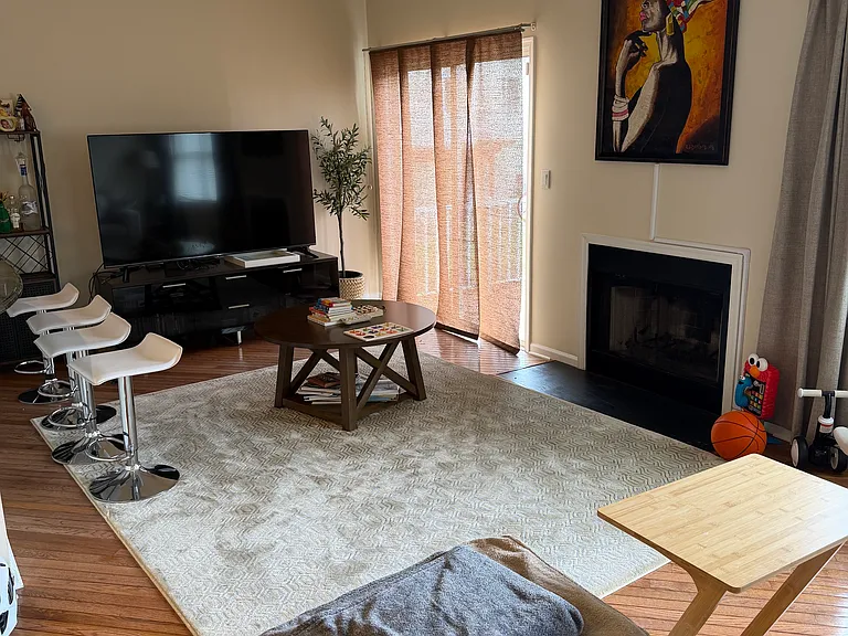 101 Summerhill Dr — Photo 5