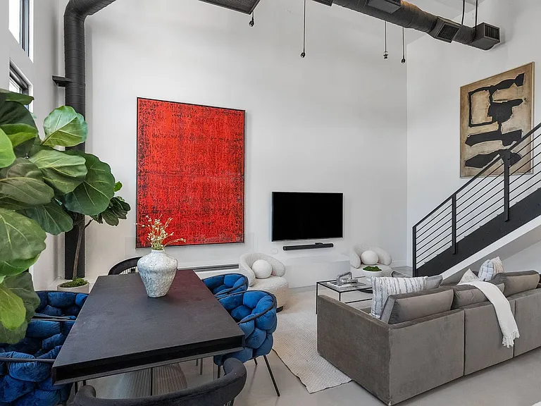 1037 N Laurel Ave #19C — Photo 57