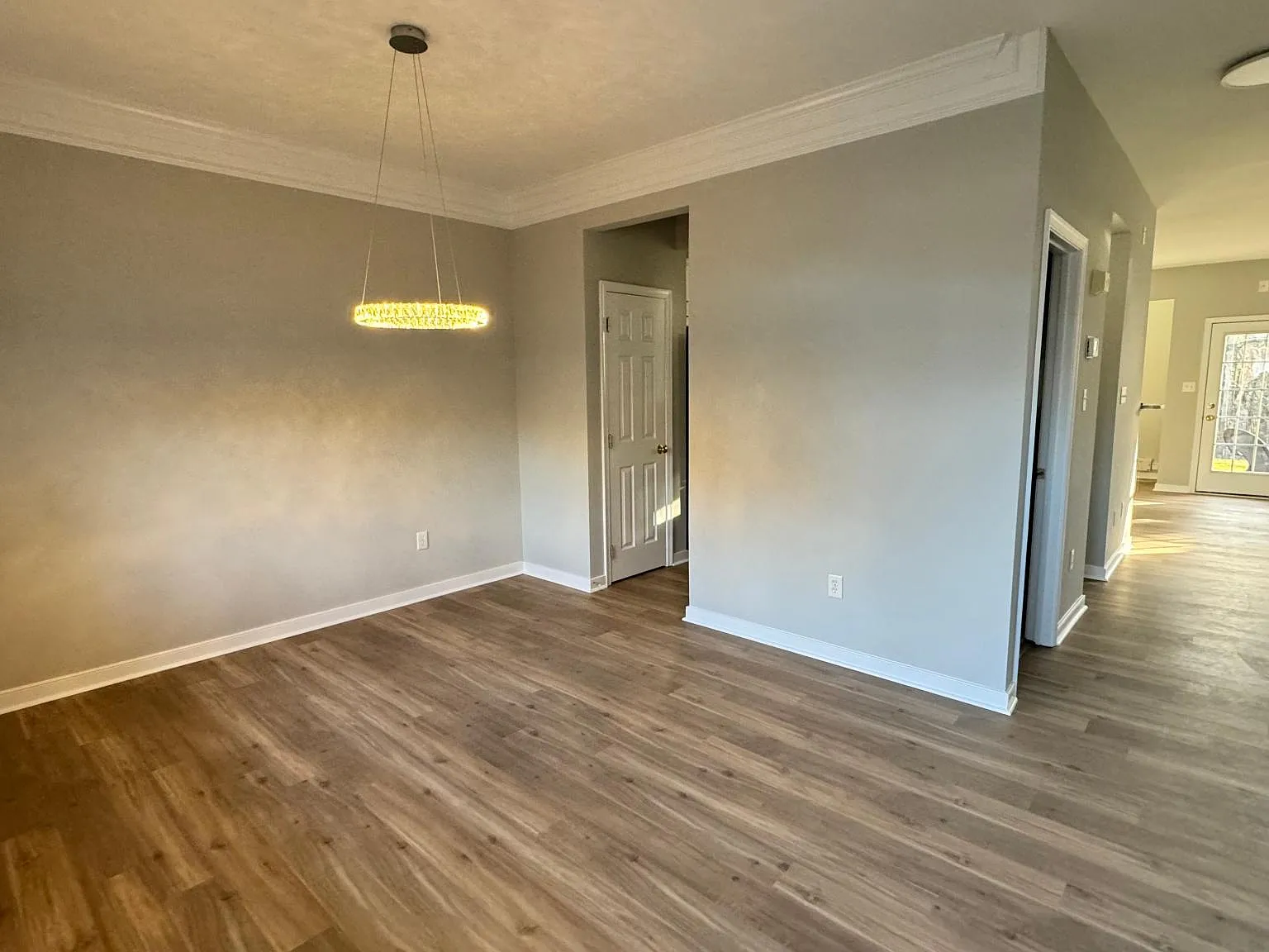 813 Parkland Place — Photo 3