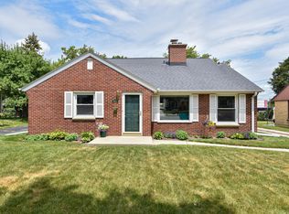 7628 Eagle St, Wauwatosa, WI 53213