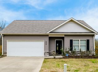 1001 Glades Ln, Calera, AL 35040