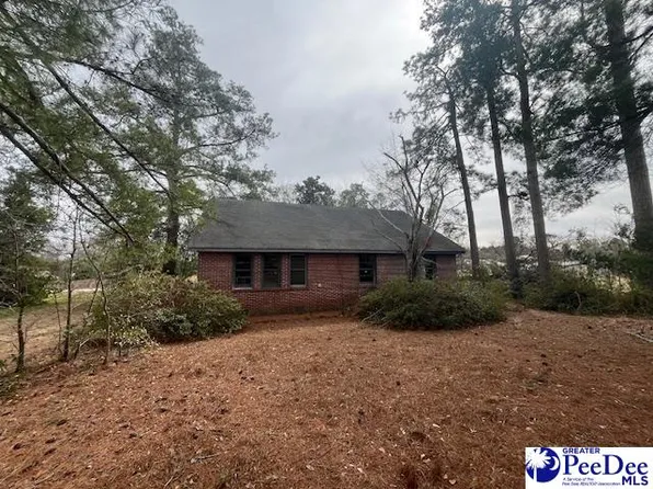 325 Stack Ave, Elloree, SC 29047