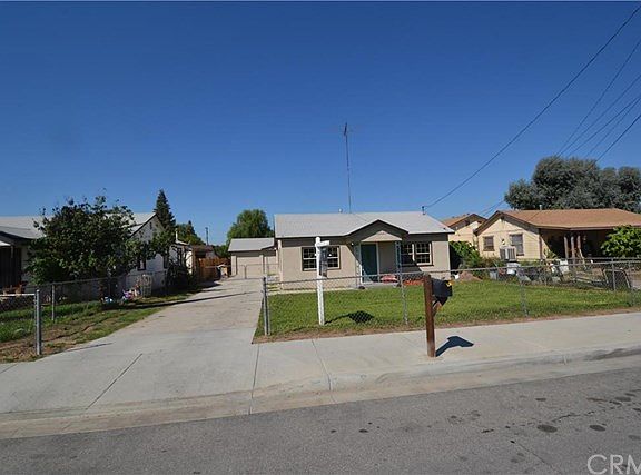 3rd image of 7410 Rogers Ln