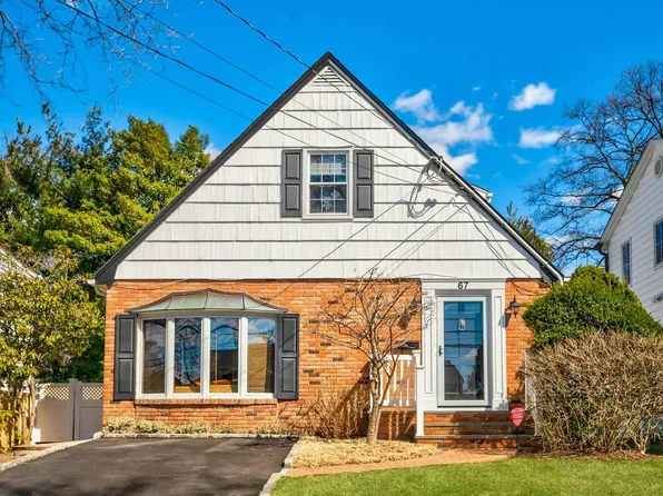 67 Fairfield Avenue, Port Washington, NY 11050