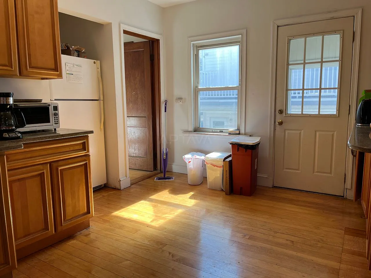 West Somerville / Tufts University area, 4 bedroom, 1 — Photo 4