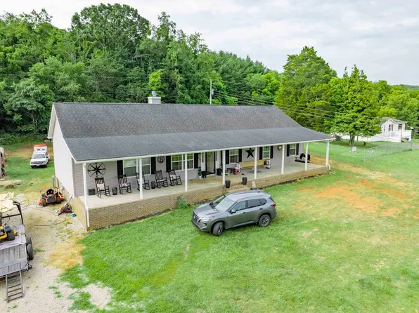 251 Sanders Mines Rd, Max Meadows, VA 24360