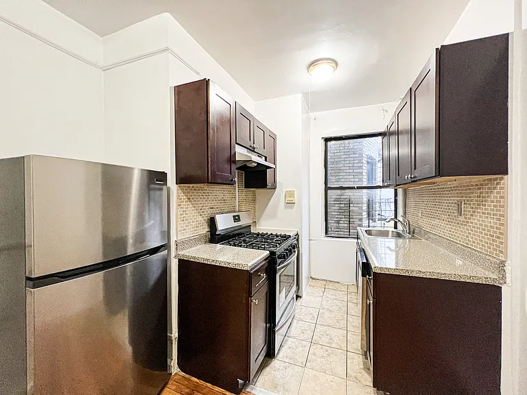 134 Haven Ave #4E — Photo 13