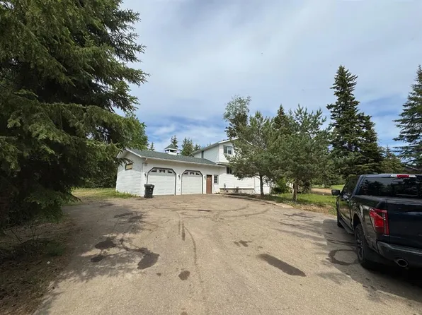 126 S Community Ln, Wood Buffalo, AB T9H 5B4