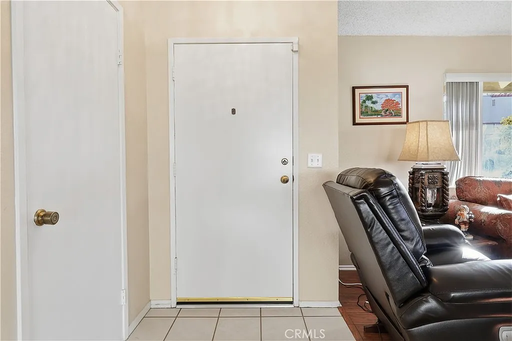 2 bed, 1188 sqft, $2,700 — Photo 4