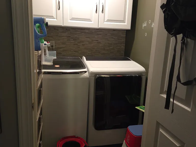 1010 Sherwood Cir — Photo 30