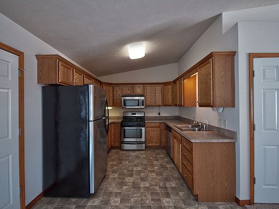 2nd image of 16267 Sunflower Ave