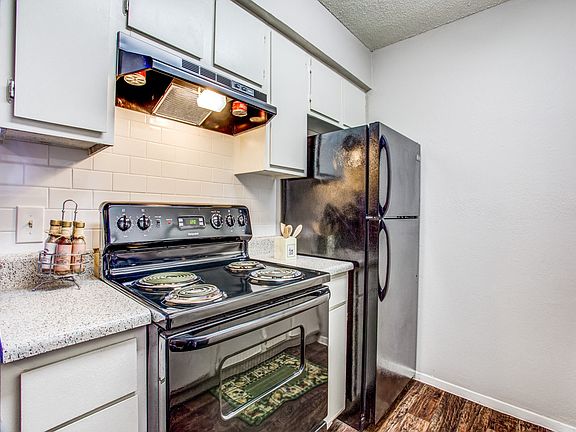 3rd image of 4500 Campus Dr #3605