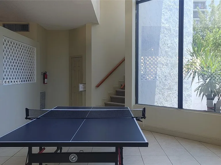 1000 Parkview Dr #125 — Photo 36