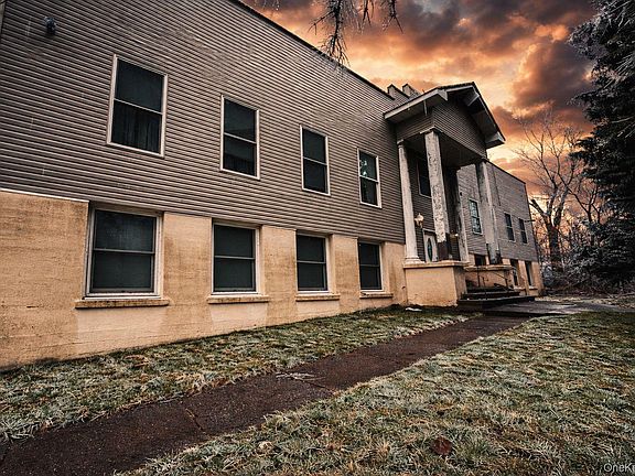 5th image of 21 Stanton Corner Rd #5