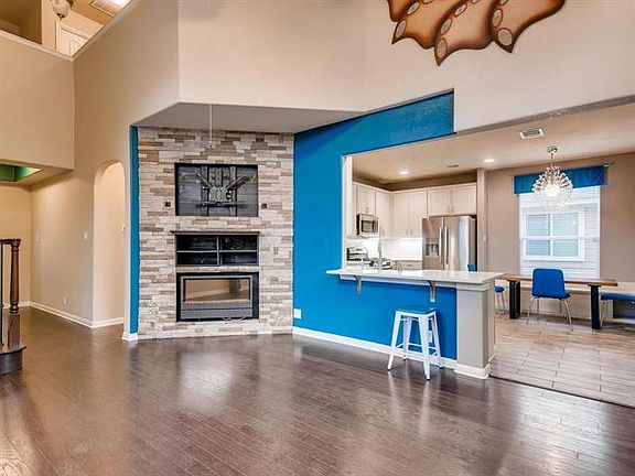 3rd image of 1512 Waxberry Ln #104