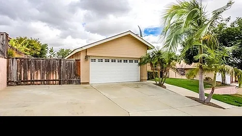 378 Bay Leaf Dr Photo 1